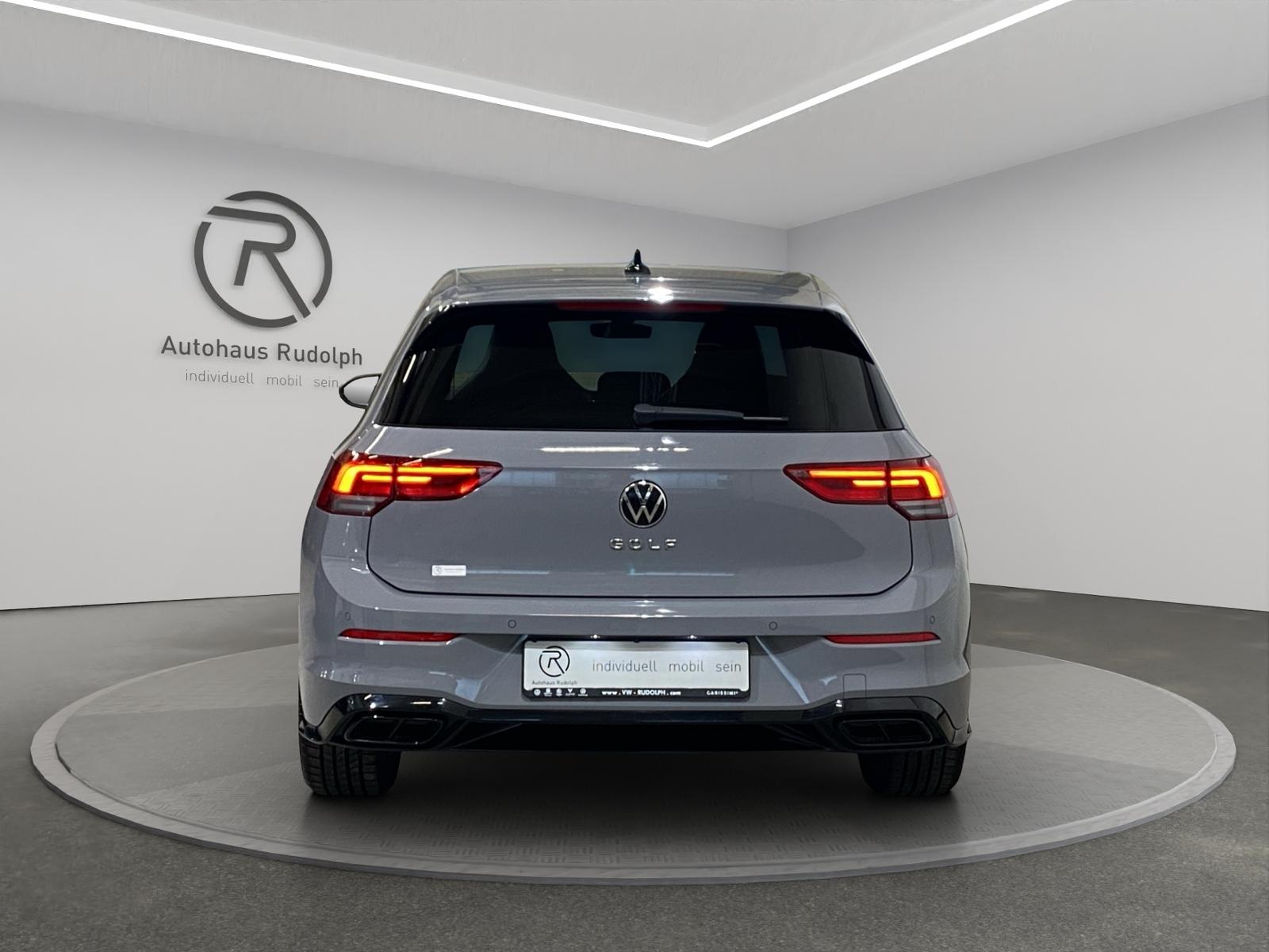 Volkswagen Golf 1.5 TSI Golf VIII R-Line