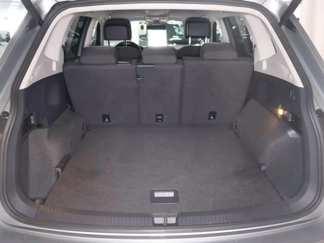 Volkswagen Tiguan Allspace DSG R-Line Style