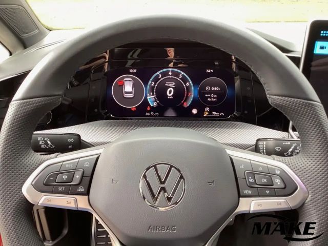 Volkswagen Golf 1.5 TSI R-Line Variant