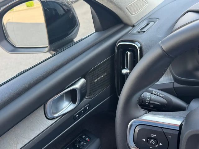 Volvo XC40 Dark Plus