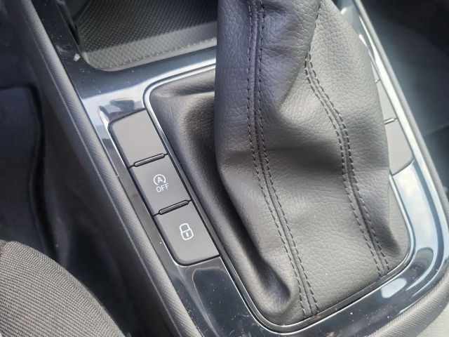 Skoda Fabia Essence LED Sitzh. 5 J Garantie