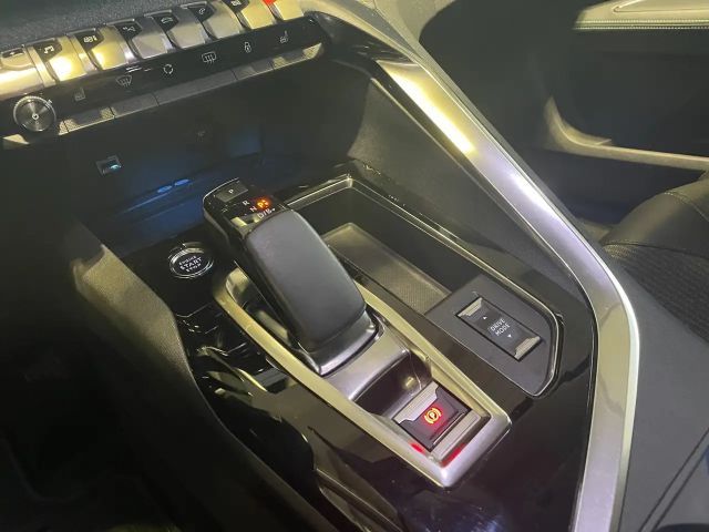 Peugeot 3008 Navi*MFL*AHK*Isofix*AppleCarPlay