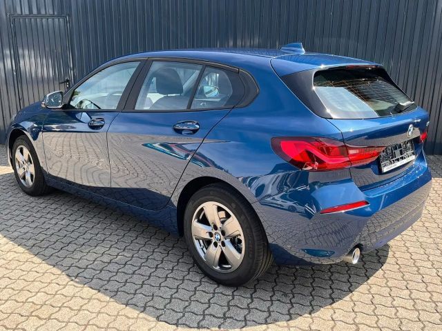 BMW 116 116i 5-deurs Sedan