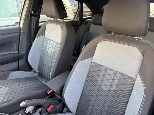 Volkswagen Taigo 1.0 TSI DSG R-Line