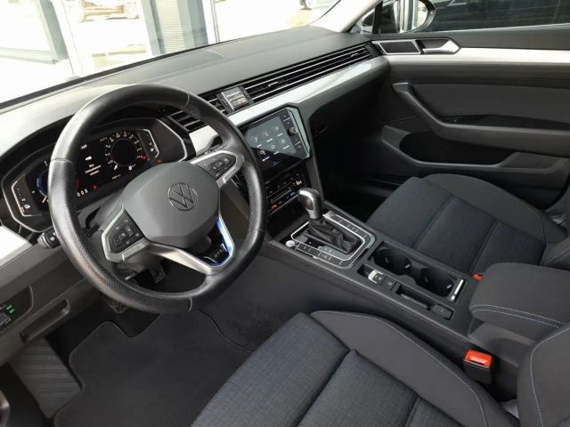 Volkswagen Passat DSG GTE Variant