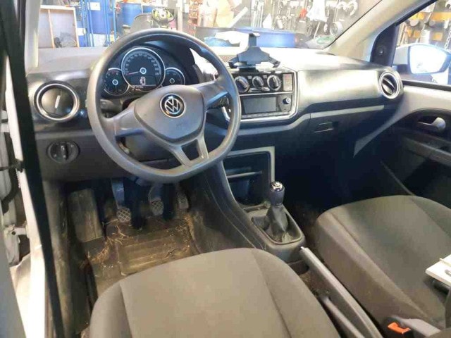 Volkswagen up! Move Move up!