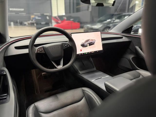 Tesla Model 3 AWD Long Range