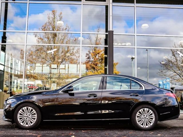 Mercedes-Benz C 200 AVANTGARDE C 200 d Sedan