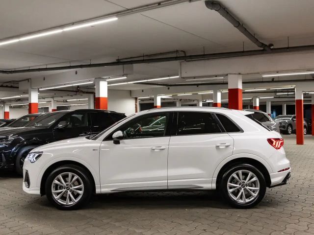 Audi Q3 35 TFSI S-Line