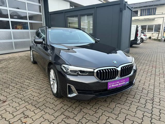 BMW 520 520d Luxury Line xDrive