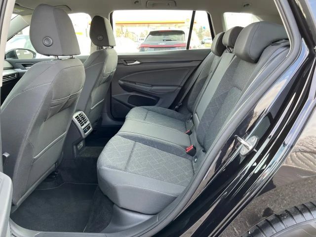 Volkswagen Golf DSG Life Variant