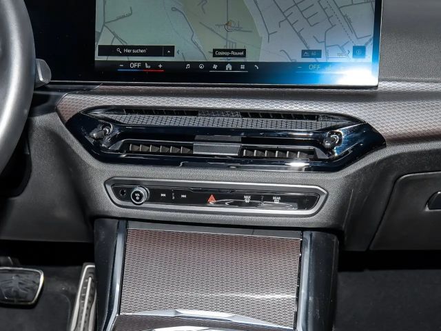 BMW 318 318i M-Sport Sedan