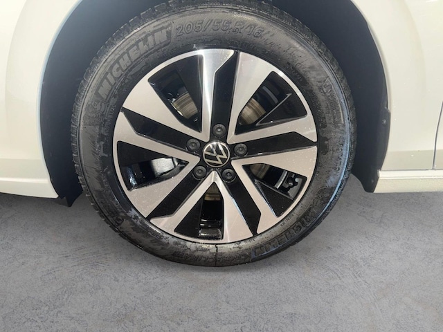 Volkswagen Golf 2.0 TDI DSG