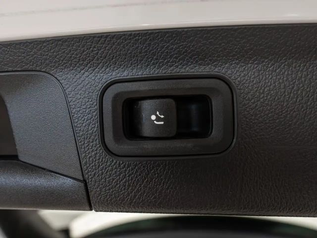 Mercedes-Benz A 180 A 180 d Style