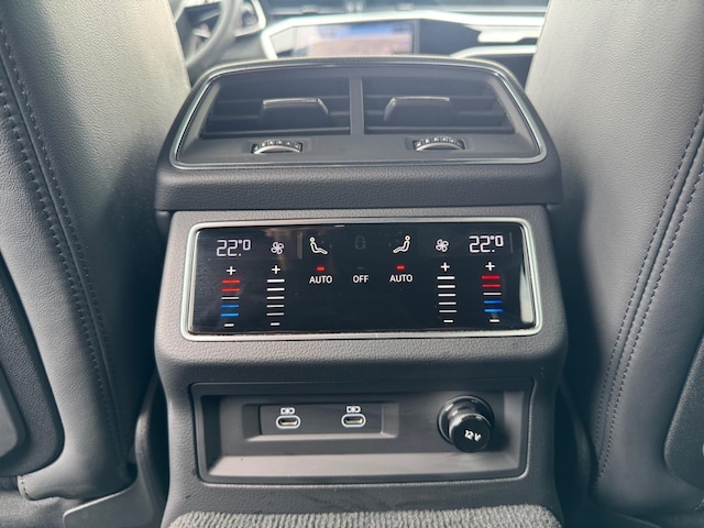 Audi S6 Avant Quattro