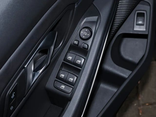 BMW 330 330i M-Sport xDrive