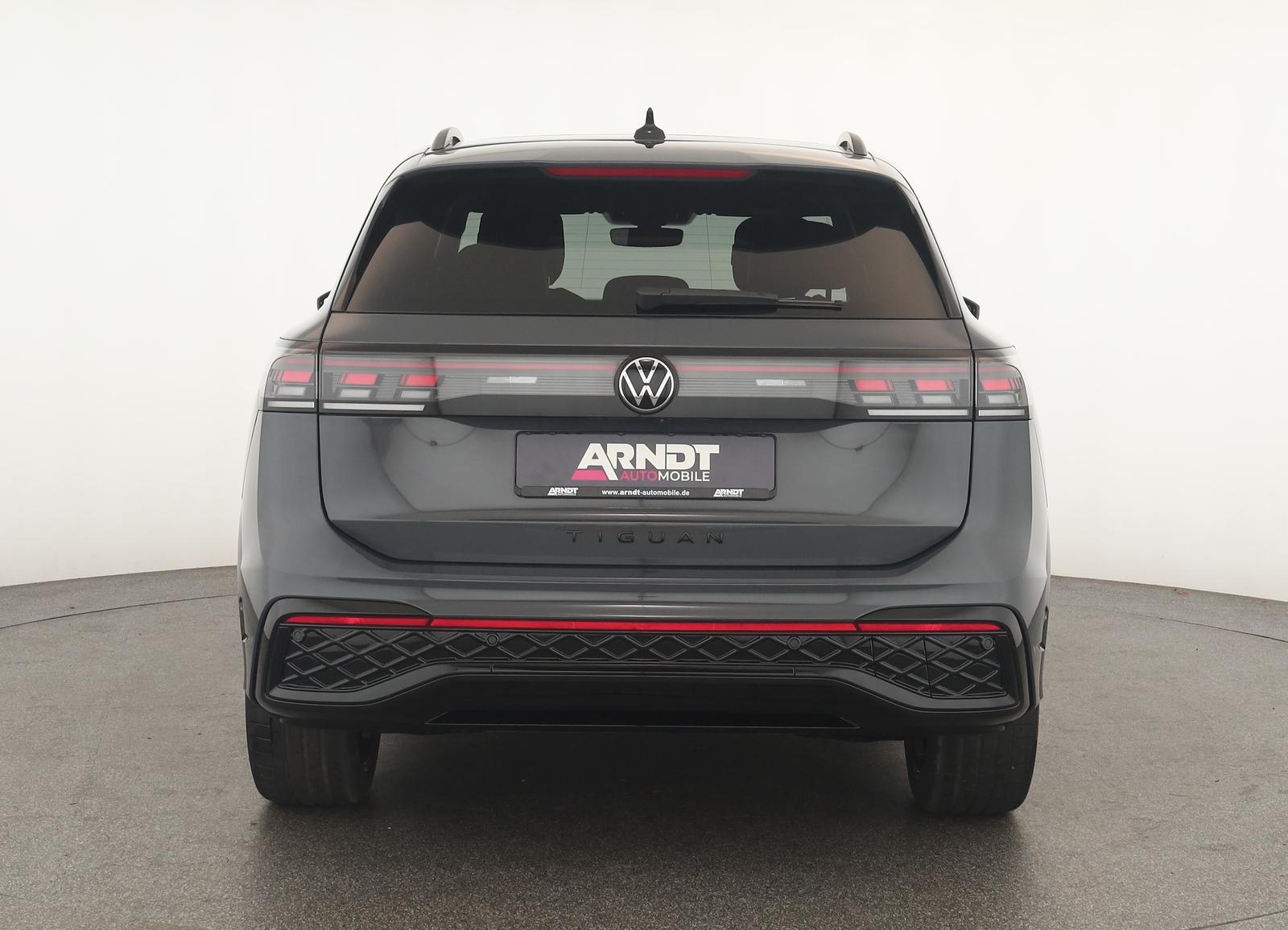 Volkswagen Tiguan 2.0 TSI DSG IQ.Drive R-Line