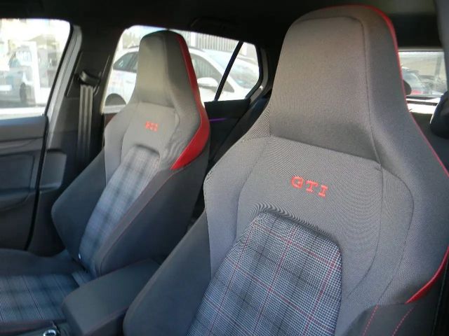 Volkswagen Golf DSG GTI Golf VIII Style