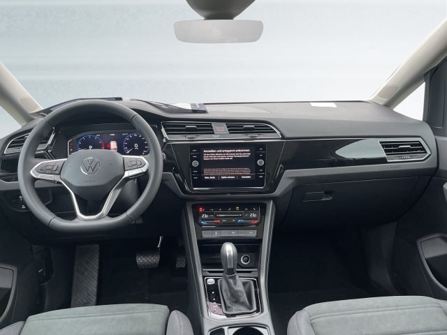 Volkswagen Touran 1.5 TSI DSG