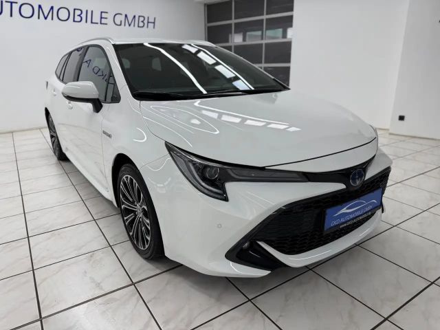 Toyota Corolla Hybride Team D