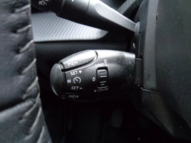 Peugeot 208 Allure Pack PureTech