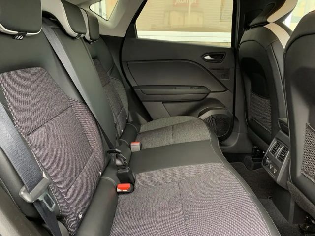 Renault Captur Intens TCe 140