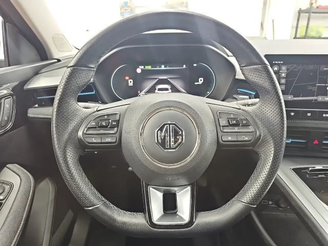 MG MG5 Luxury