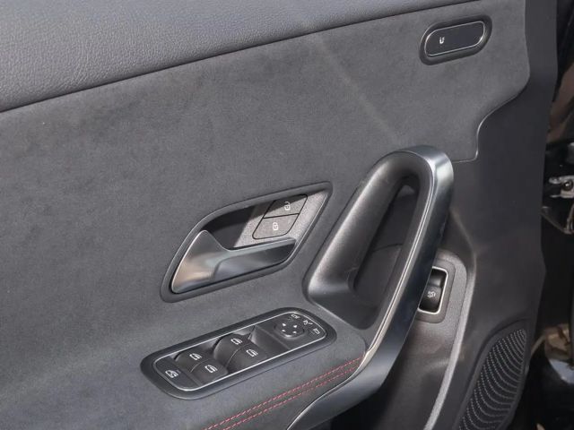 Mercedes-Benz A 180 Limousine S-Sitz ParkAss. LED SpurH LM