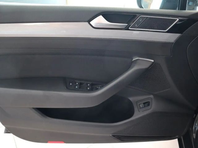 Volkswagen Passat Business Variant