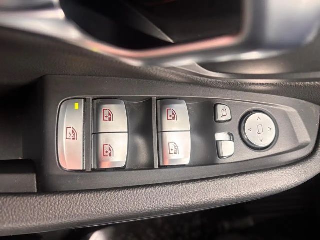 BMW 330 330e Sedan Sport Line