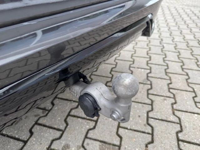 Volvo XC60 AWD Dark Plus