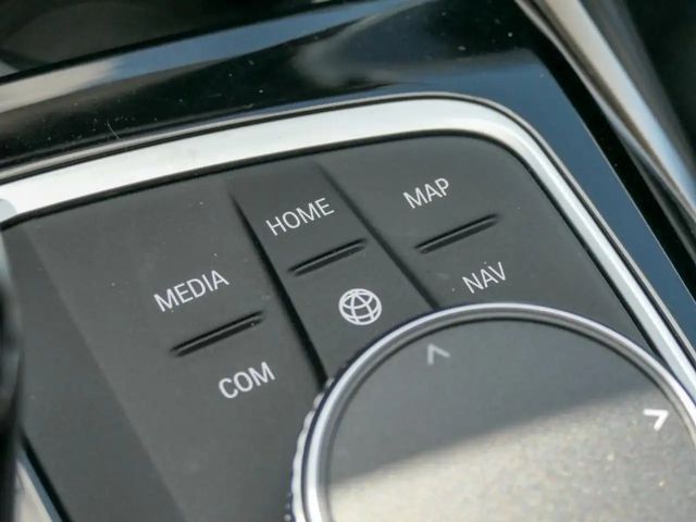 BMW 330 330e Touring xDrive