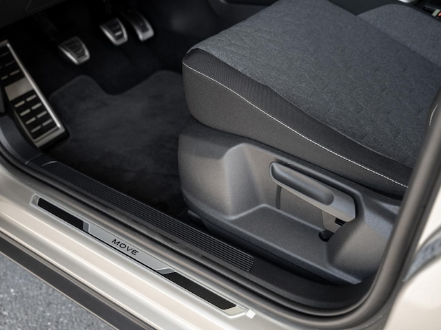 Volkswagen T-Roc 1.0 l TSI ACC FLA KlimaA Navi SHZ LM