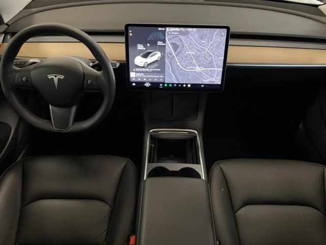Tesla Model 3 RWD