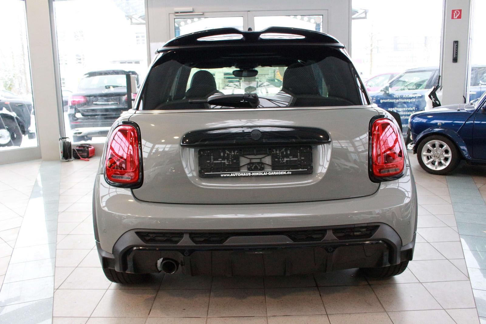 MINI Cooper John Cooper Works