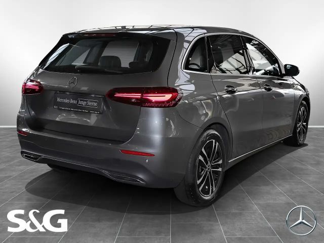 Mercedes-Benz B 200 KAMERA+CARPLAY+SPURHALTE+PDC+MBUX+LED+17"