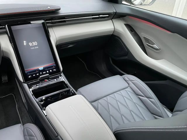 Ford Capri Premium RWD