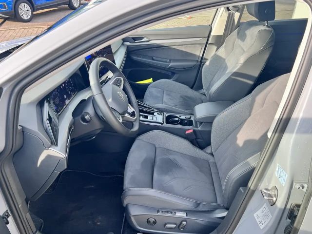 Volkswagen Golf 1.5 eTSI Golf VIII Style