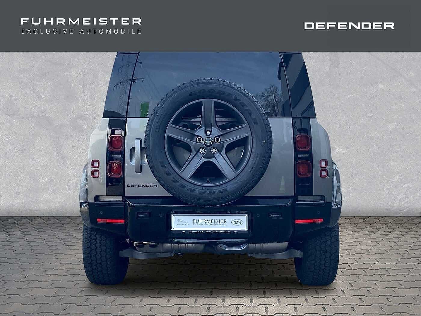 Land Rover Defender 90 Dynamic SE