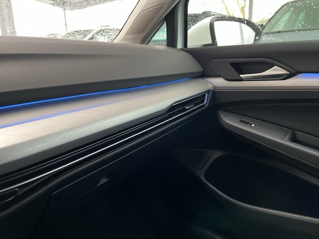 Volkswagen Golf 1.0 TSI Life Variant