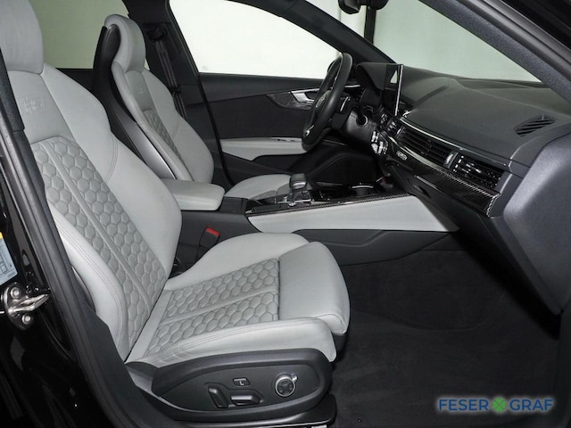 Audi RS4 Avant Quattro