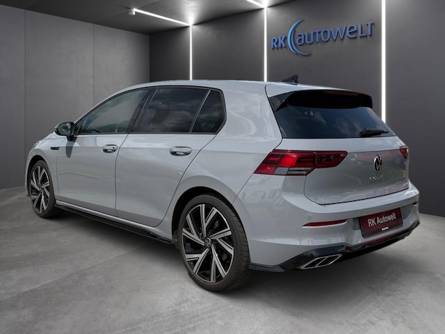 Volkswagen Golf 1.5 eTSI Golf VIII R-Line