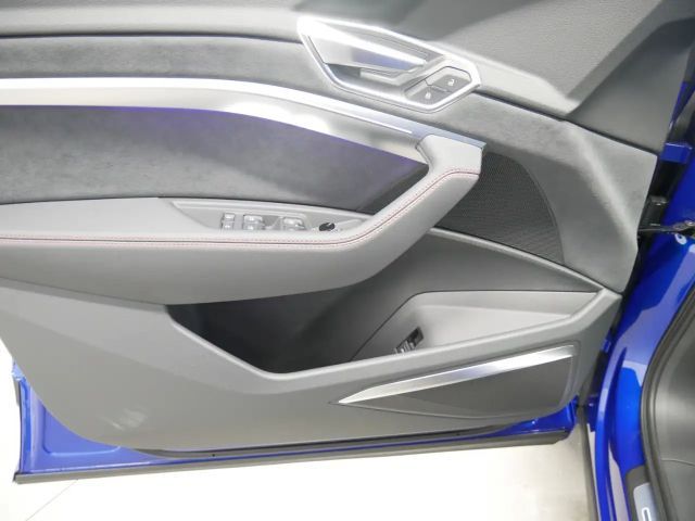 Audi Q8 e-tron 50 Quattro S-Line