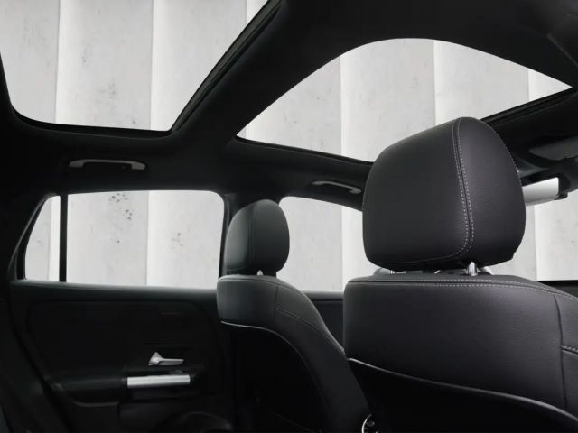 Mercedes-Benz EQA 300 4MATIC Progressive