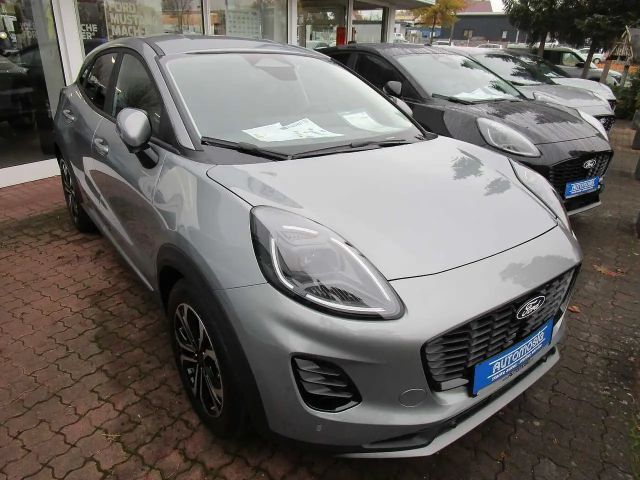 Ford Puma EcoBoost Titanium