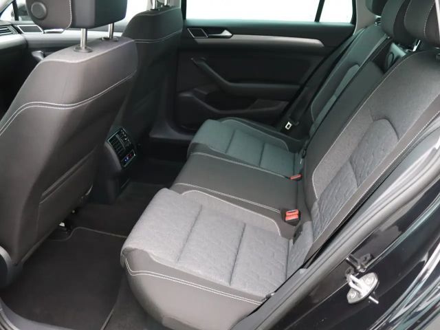 Volkswagen Passat 1.5 TSI Business DSG Variant