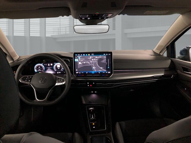 Volkswagen Golf 1.5 eTSI DSG Variant