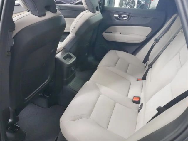 Volvo XC60 AWD Dark Plus T6