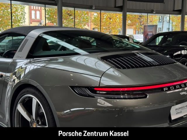 Porsche 992 4 Coupé Targa
