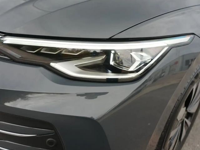 Volkswagen Golf 1.5 eTSI Golf VIII